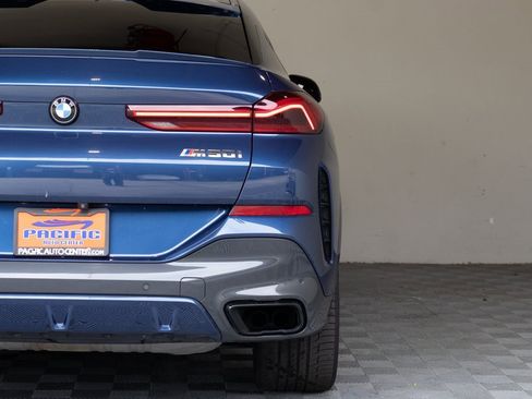 Used 2022 BMW X6 M50i w/ Executive Package image 12
