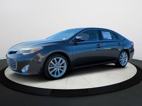 Used 2015 Toyota Avalon XLE Touring image 1