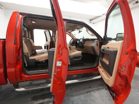 Used 2014 Ford F350 Lariat image 26