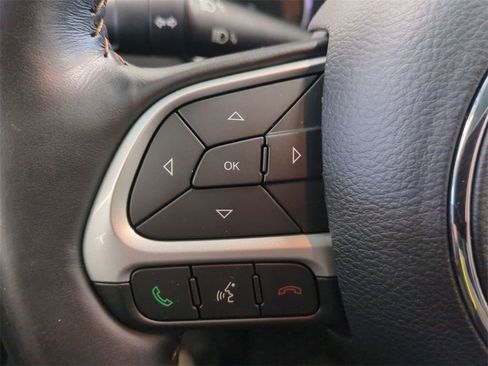 Used 2020 Jeep Compass Latitude w/ Cold Weather Group image 18