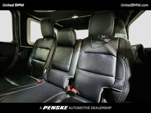 Used 2020 Jeep Wrangler Unlimited Sahara AWD/4WD image 12