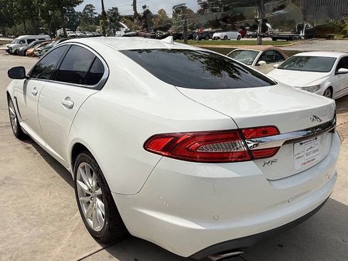 Used 2013 Jaguar XF RWD image 35