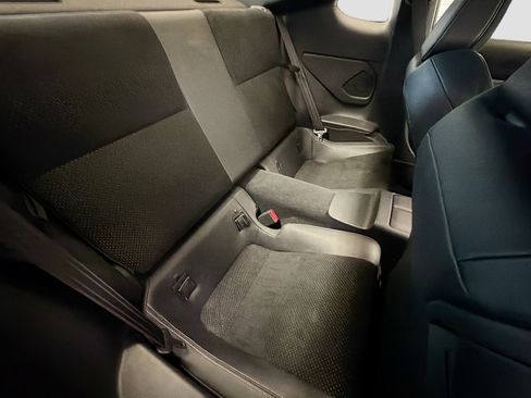 Used 2022 Toyota GR86 Premium image 13