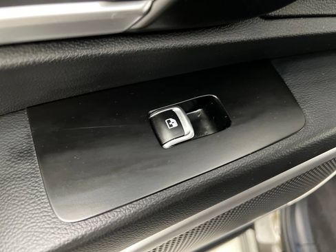 Used 2025 Kia Telluride S FWD image 21