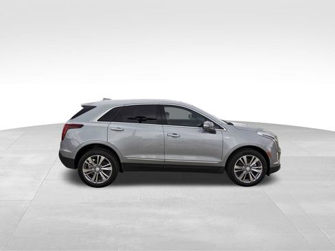 New 2026 Cadillac XT5 Premium Luxury w/ Driver Assist Package FWD image 5