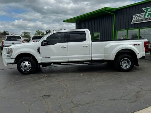 Used 2022 Ford F350 Lariat w/ Lariat Ultimate Package image 10