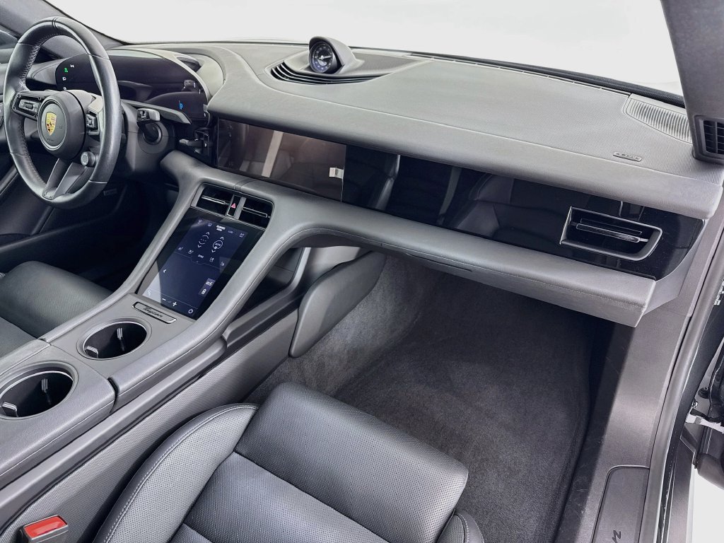 Certified 2024 Porsche Taycan RWD image 31