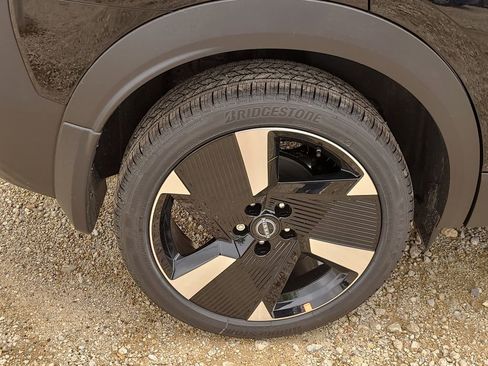 New 2026 Nissan Kicks SR FWD image 6