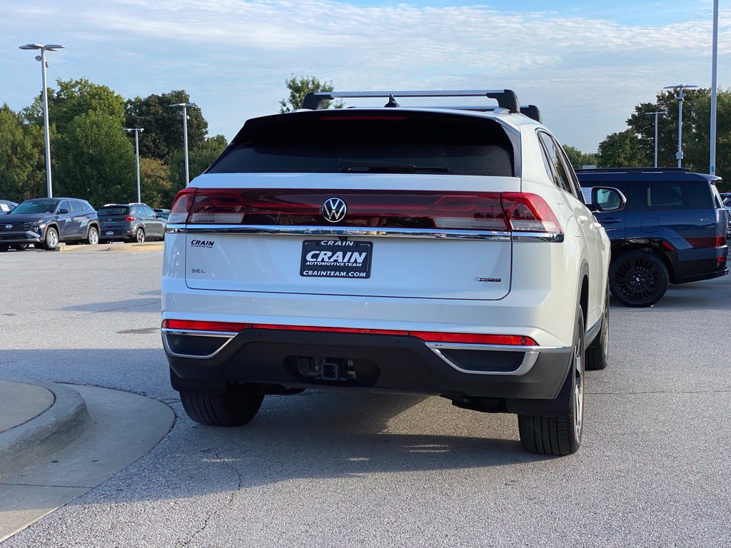 Used 2026 Volkswagen Atlas Cross Sport SEL AWD/4WD image 7