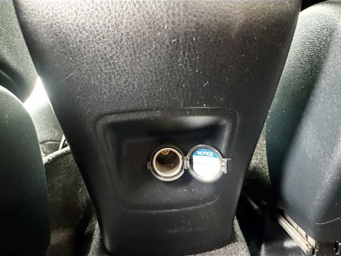 Used 2017 Toyota RAV4 XLE AWD/4WD image 34