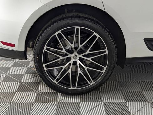 New 2026 Porsche Macan image 13