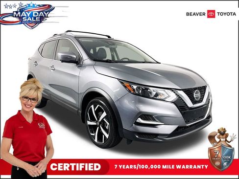 Used 2021 Nissan Rogue Sport SL FWD image 1