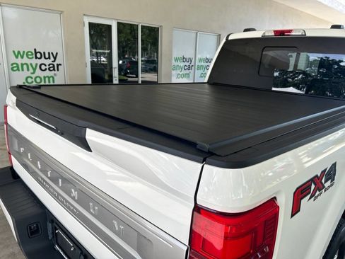 Used 2022 Ford F350 Platinum w/ FX4 Off-Road Package AWD/4WD image 37