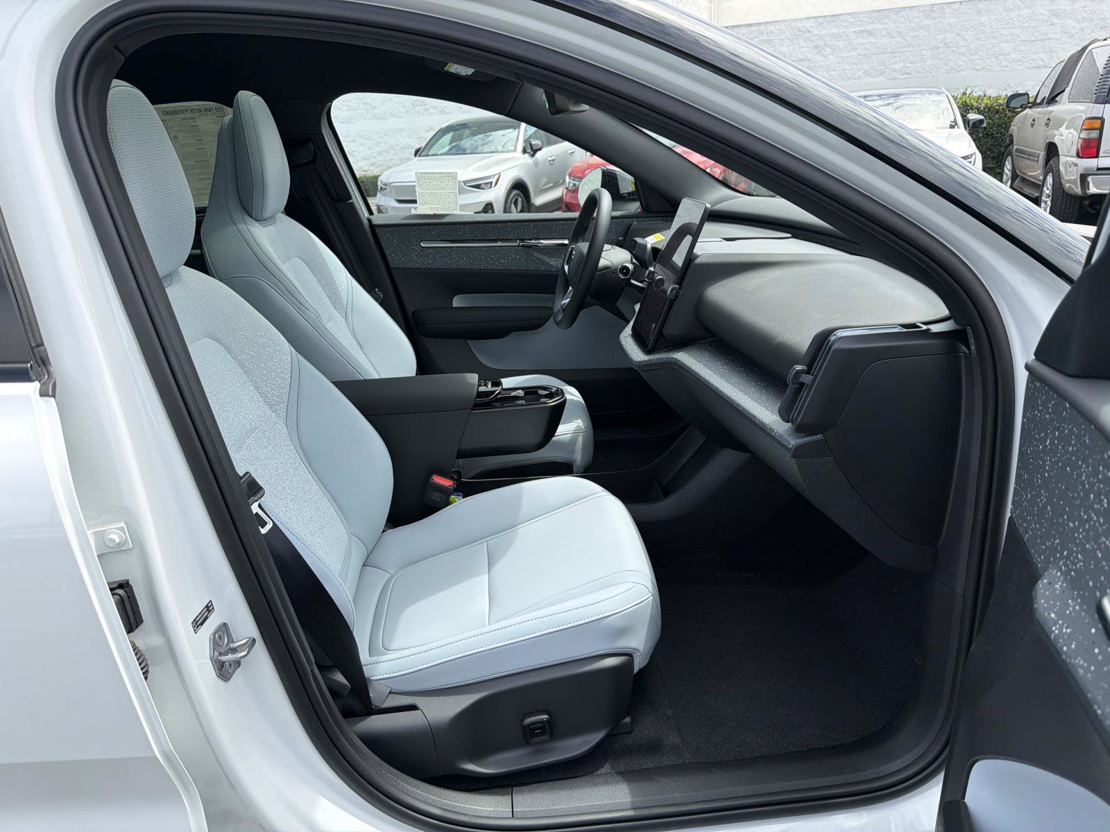 New 2026 Volvo EX30 Ultra w/ Climate Package AWD/4WD image 20