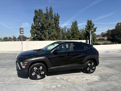 Used 2025 Hyundai Kona SEL image 10