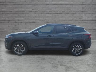 Used 2025 Chevrolet Trax LT