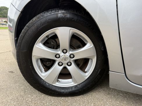 Used 2013 Toyota Sienna L w/ Towing Pkg FWD image 28