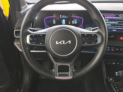 Used 2025 Kia Sportage X-Line w/ Premium Package AWD/4WD image 6