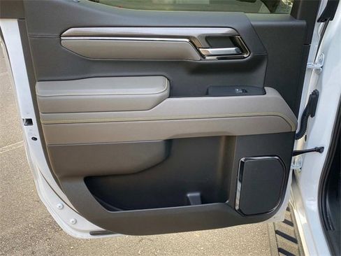 Used 2023 Chevrolet Silverado 1500 ZR2 w/ Technology Package image 10