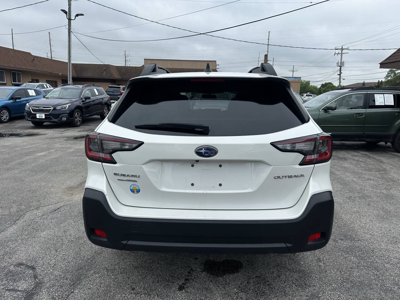 Used 2023 Subaru Outback Premium AWD/4WD image 14