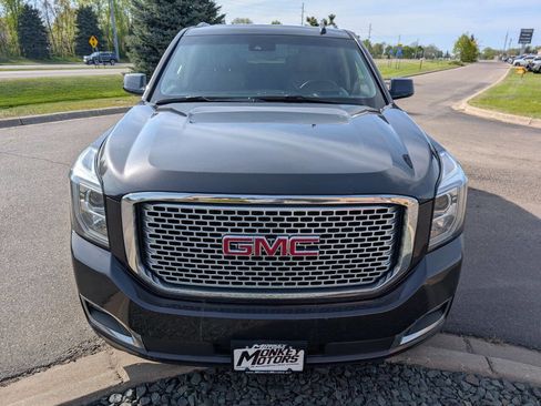 Used 2017 GMC Yukon XL Denali w/ Open Road Package AWD/4WD image 4
