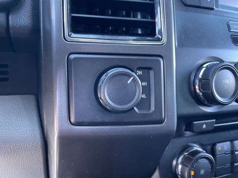 Used 2018 Ford F150 XLT AWD/4WD image 17