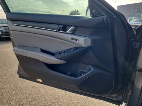 Used 2018 Honda Accord EX-L image 13