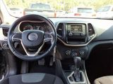 Used 2018 Jeep Cherokee Latitude w/ Altitude Package image 6