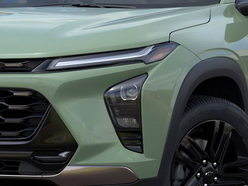 New 2026 Chevrolet Trax ACTIV w/ Sunroof Package FWD image 20