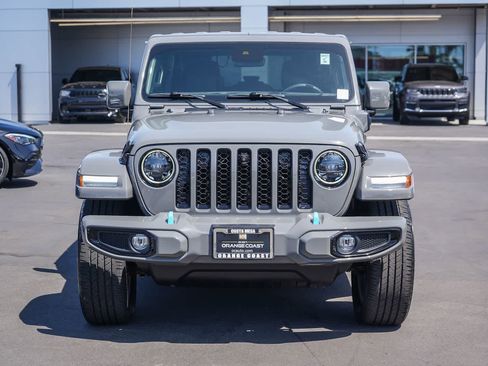 Used 2023 Jeep Wrangler Unlimited Sahara AWD/4WD image 2