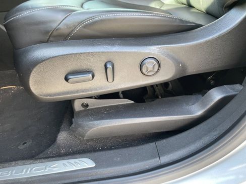 Used 2019 Buick Envision Essence image 16