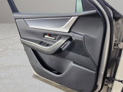 Used 2025 MAZDA CX-90 Plug-In Hybrid w/ Preferred image 17