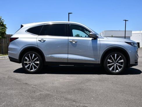 Used 2026 Acura MDX SH-AWD w/ Technology Package image 8