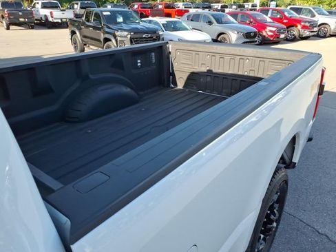 Used 2024 Ford F250 XL w/ STX Appearance Package AWD/4WD image 17