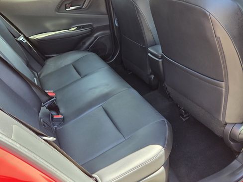 Used 2024 Toyota Prius XLE FWD image 10