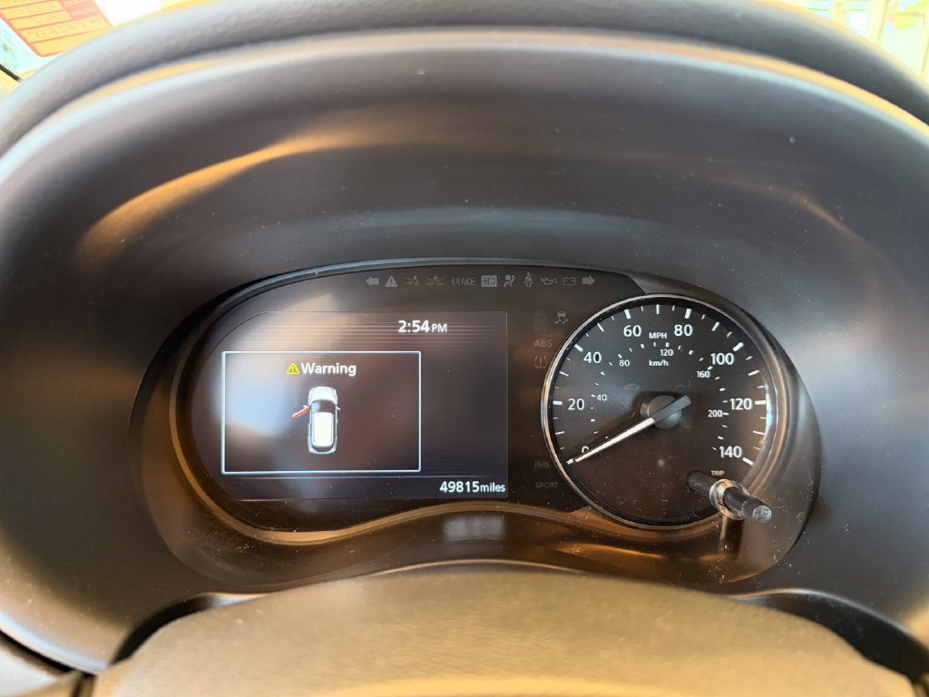 Used 2021 Nissan Kicks SR w/ SR Premium Package FWD image 16