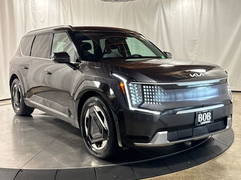 Certified 2024 Kia EV9 Land AWD/4WD image 7