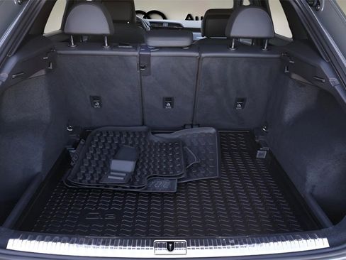 Used 2022 Audi Q3 2.0T Premium Plus image 17