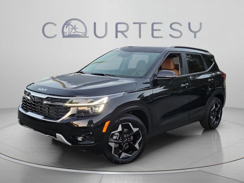 Certified 2024 Kia Seltos EX FWD image 1