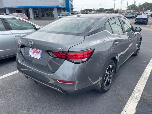 Used 2024 Nissan Sentra SV FWD image 15