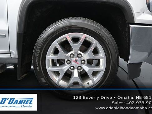 Used 2017 GMC Sierra 1500 SLT w/ SLT Preferred Package AWD/4WD image 42