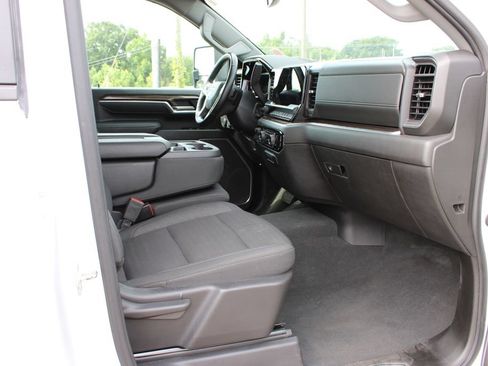 Used 2025 Chevrolet Silverado 3500 LT w/ Convenience Package AWD/4WD image 6