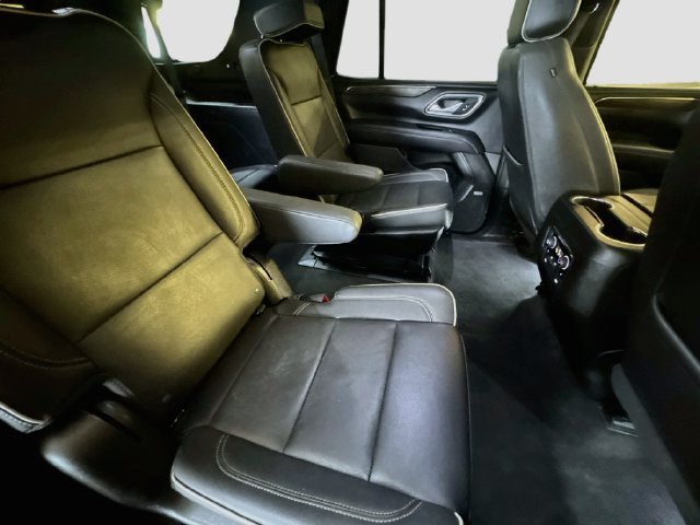 Used 2023 Chevrolet Tahoe Premier AWD/4WD image 28