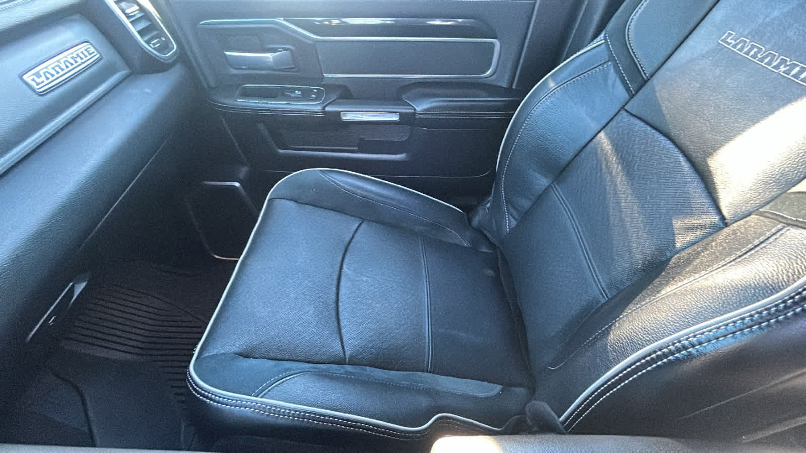 Used 2019 RAM 2500 Laramie AWD/4WD image 12