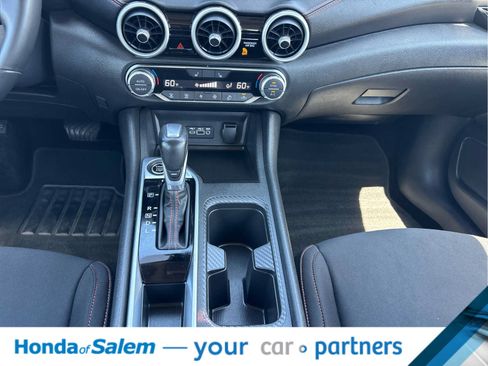 Used 2025 Nissan Sentra SR FWD image 17