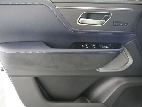 New 2026 INFINITI QX80 4WD image 13