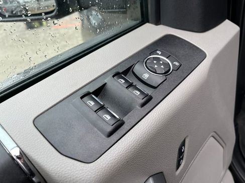 Used 2021 Ford F350 XLT image 13