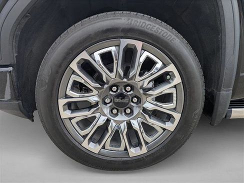Used 2024 GMC Sierra 1500 Denali Ultimate AWD/4WD image 24