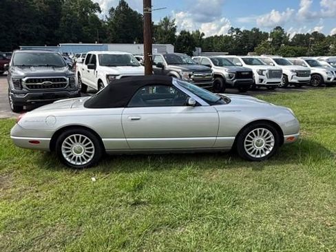 Used 2005 Ford Thunderbird RWD image 1