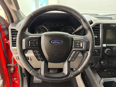 Used 2015 Ford F150 XLT w/ Equipment Group 302A Luxury AWD/4WD image 21